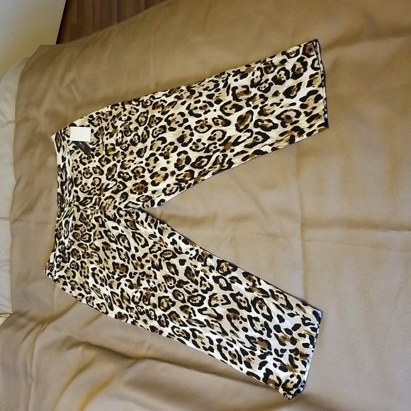 IMNYC Isaac Mizrahi Leopard print brand new pants, size M, high quality - Picture 2 of 4